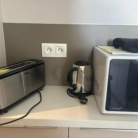 Carla's Residences - Le Bernascon 艾克斯莱班