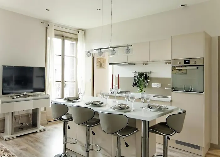 Carla's Residences - Le Bernascon * 艾克斯莱班