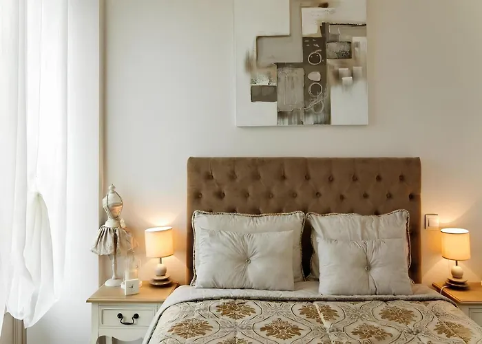 Carla's Residences - Le Bernascon アパート